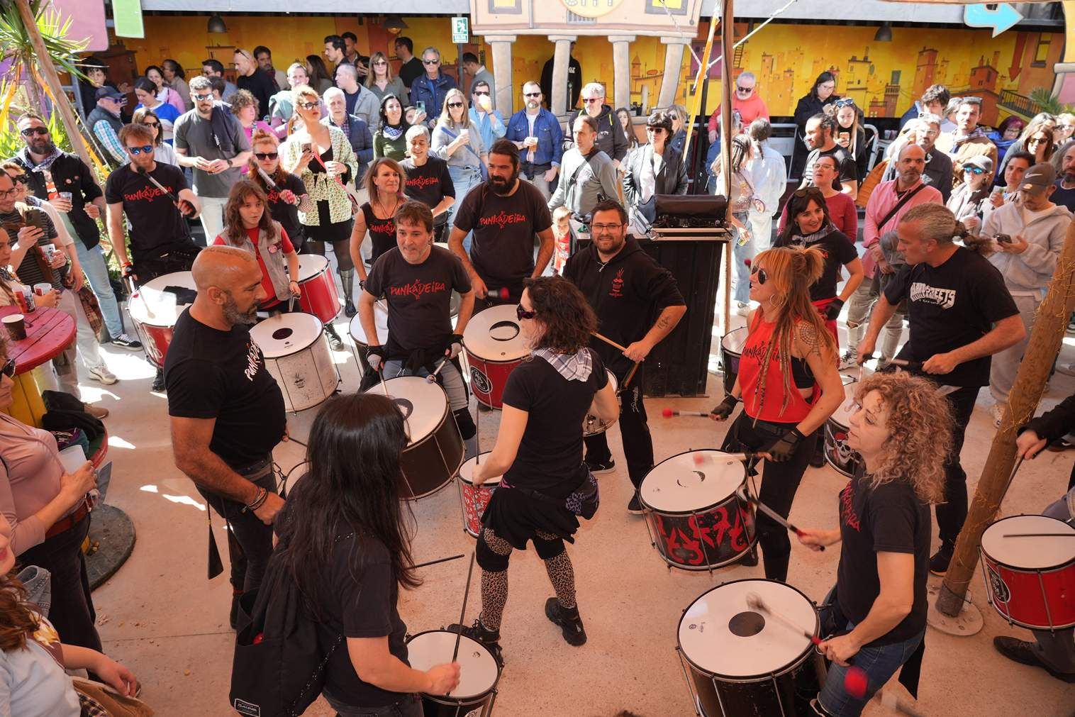 Galería de fotos: Las mejores imágenes de la paella monumental de ‘Mediterráneo’ en Solé City