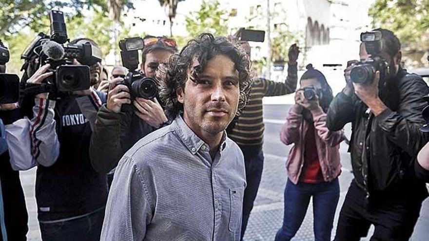 El empresario y exadministrador de campaña de Més Jaume Garau en los juzgados.