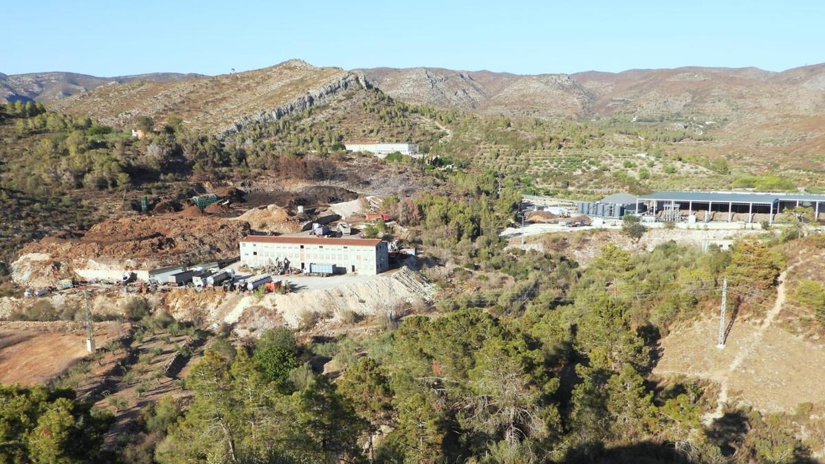 Instalaciones de la planta de biogás de Llutxent.