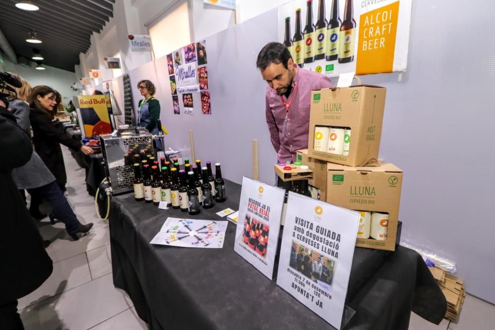 La I Feria Gatronómica de Alcoy exhibe los productos estrella de las comarcas de interior