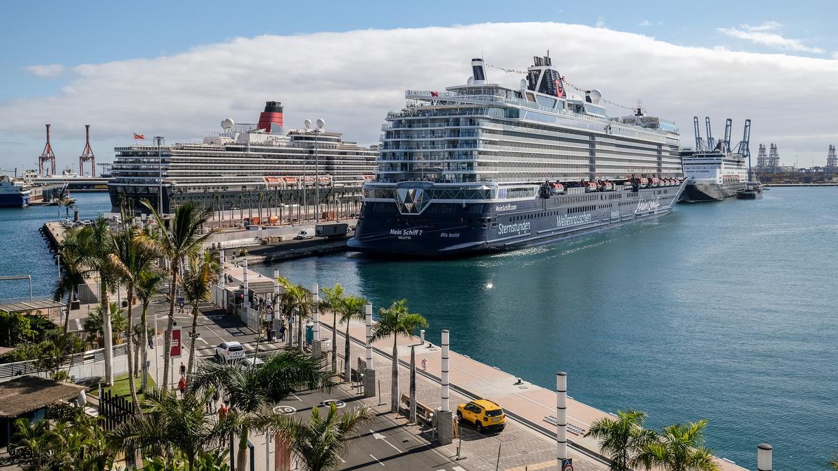 El muelle Santa Catalina, el lunes 17 de noviembre, con tres cruceros.