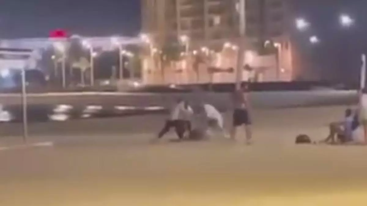 Violenta agresión con cuchillos en la playa del Reducto