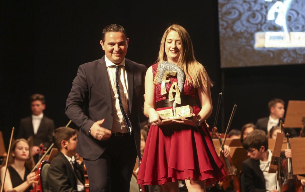 El restaurador y expresidente de Santa Cruz Ramón Riquelme, premio "José Ángel Guirao" en la gala Festers d'' Alacant.