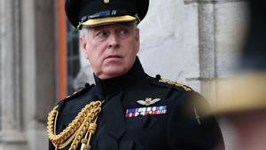 EL PRINCIPE ANDRES DE INGLATERRA, EN SEPTIEMBRE DE 2019, CON UNIFORME DE GALA MILITAR. FILED - 07 September 2019, Belgium, Bruges: Prince Andrew, Duke of York takes part in a memorial ceremony to mark the 75th anniversary of the liberation from Nazi German occupation. Britains Prince Andrew announced on Wednesday that he will step back from public duties, citing the major disruption caused by the renewed focus on his relationship with the late financier and convicted sex offender Jeffrey Epstein. Photo: Jonathan Brady/PA Wire/dpa (Foto de ARCHIVO)07/09/2019 ONLY FOR USE IN SPAIN. FAMILIA REAL BRITANICA