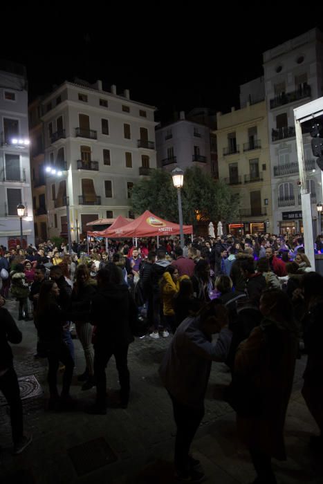 Primera gran noche de verbenas en València