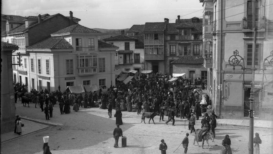 Así se vivía en Pola de Siero hace más de un siglo: las mil y una  curiosidades de una foto tomada en 1915 - La Nueva España