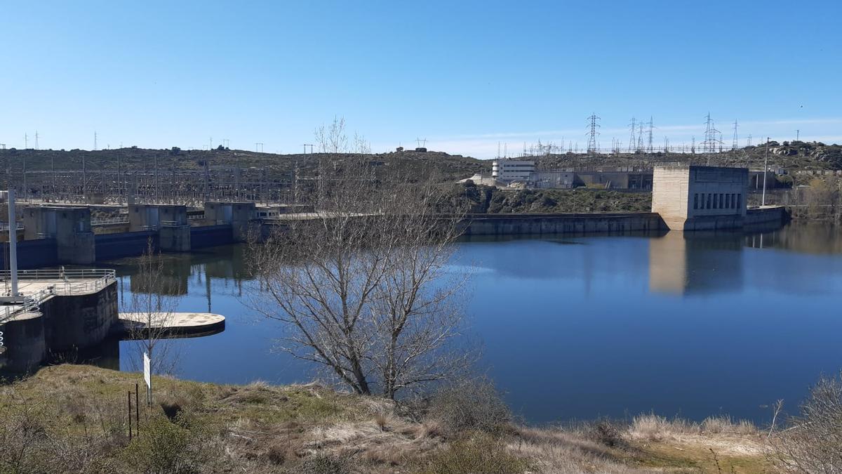 Embalse de Ricobayo.