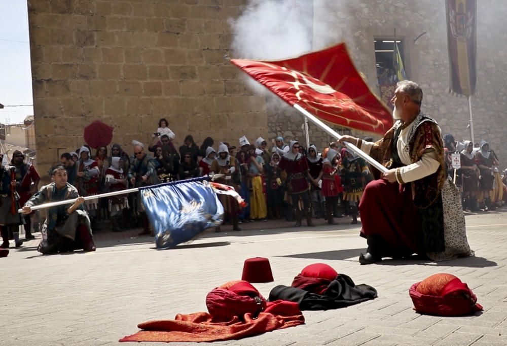 Banderas y arcabuces son protagonistas en Onil