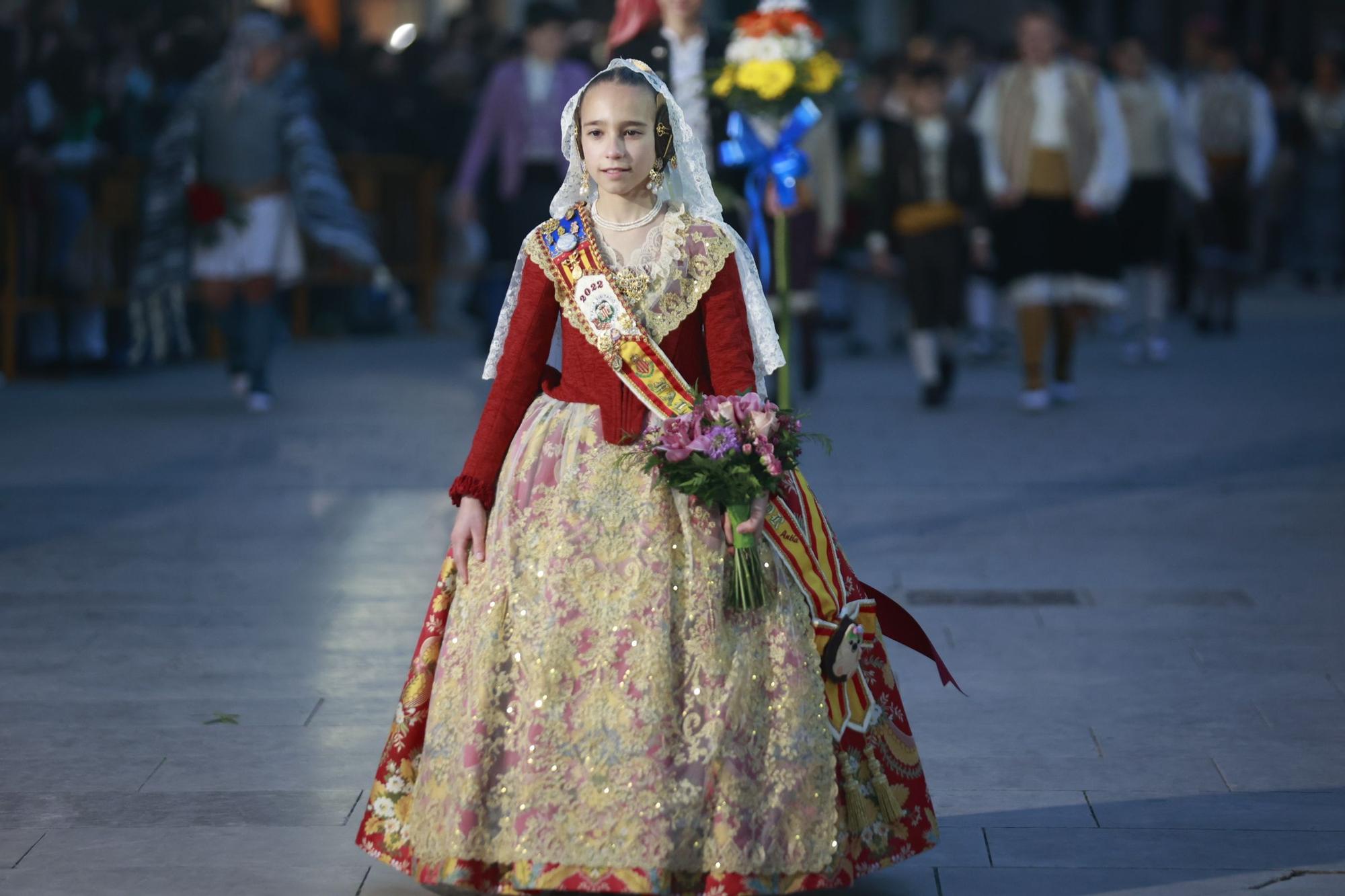 Búscate en el segundo día de ofrenda por la calle Quart (entre las 19:00 a las 20:00 horas)