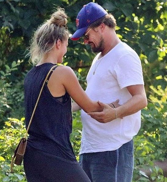 Leonardo DiCaprio y su novia, Nina Agdal, sufren un accidente de coche