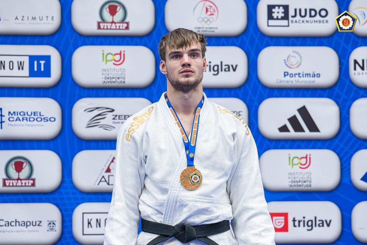 Nikita Yudanov se proclamó campeón en la categoría de -100 kg tras completar un recorrido muy sólido en sus cuatro combates.