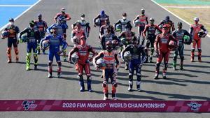 Marc Márquez (Honda), el campeón de MotoGP, lidera la foto del 2020, realizada hoy en Jerez.