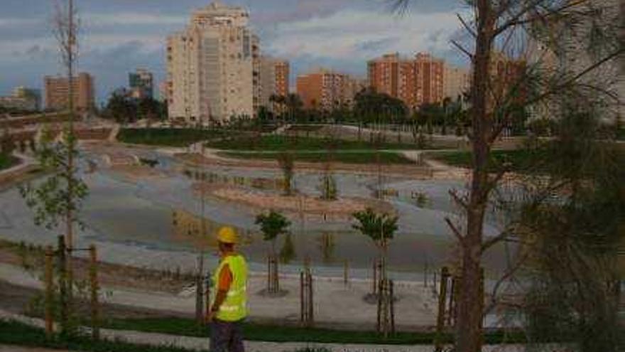 Aguas de Alicante renovará las redes de suministro en La Florida y San Blas