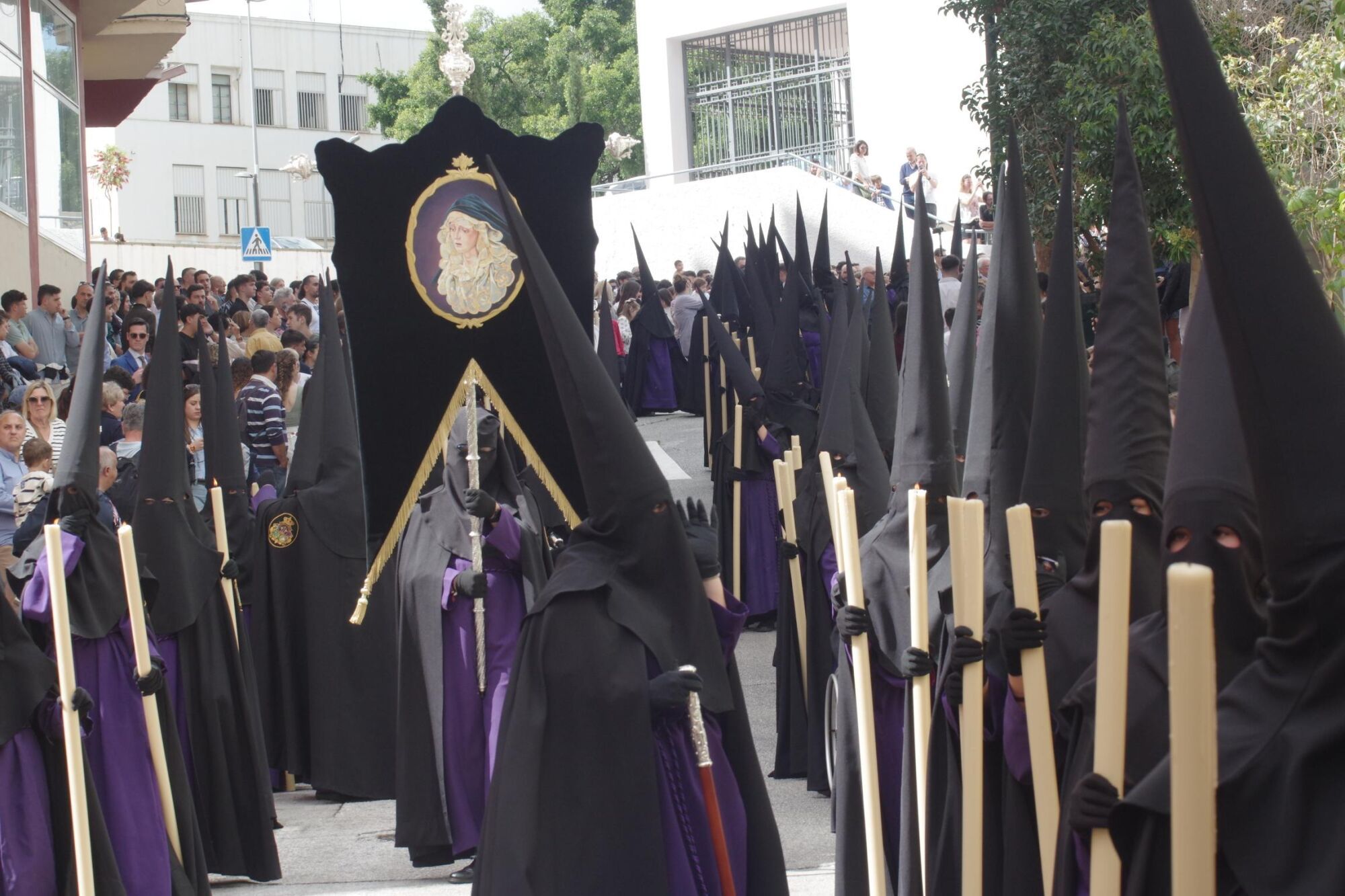 Crucifixión | Lunes Santo 2025
