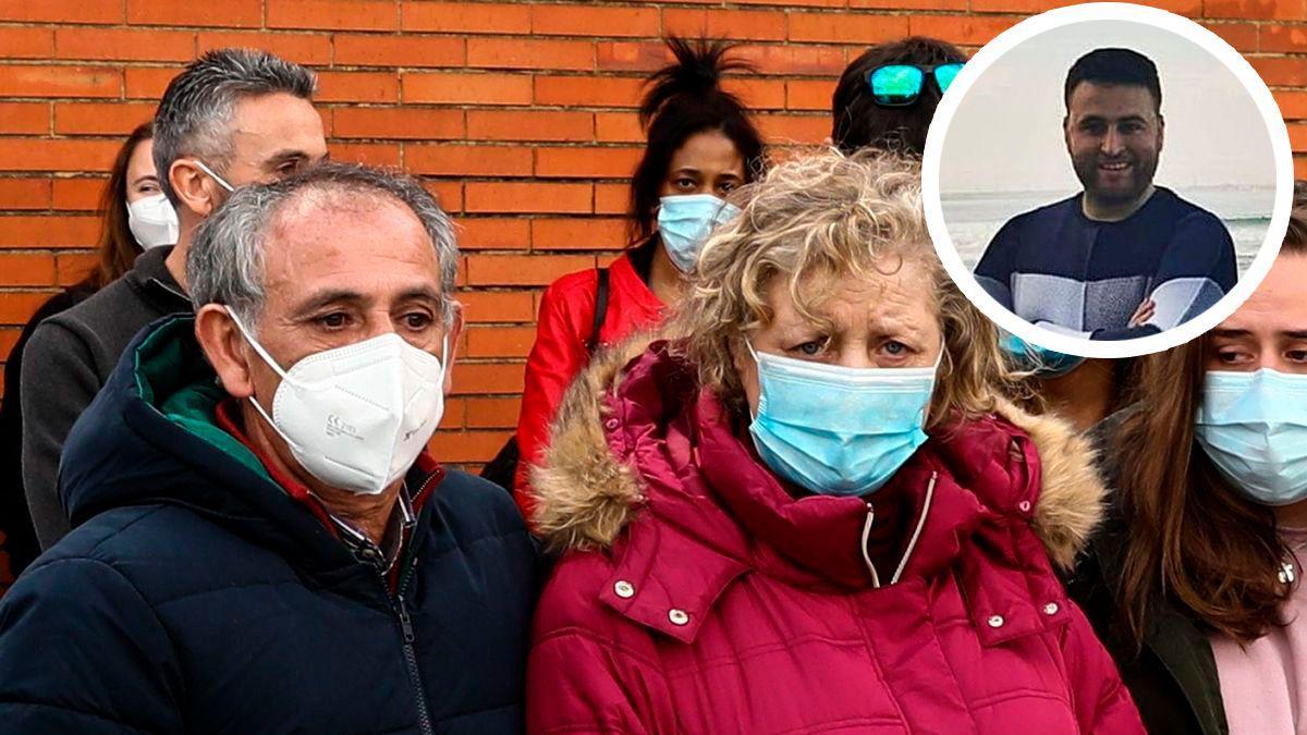 The parents of Pablo Rieso, in the tribute to their son in Jove (Asturias) The parents of Pablo Rieso, in the tribute to their son in Jove (Asturias)