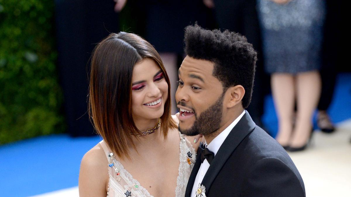 Selena Gómez y The Weeknd en la Gala MET