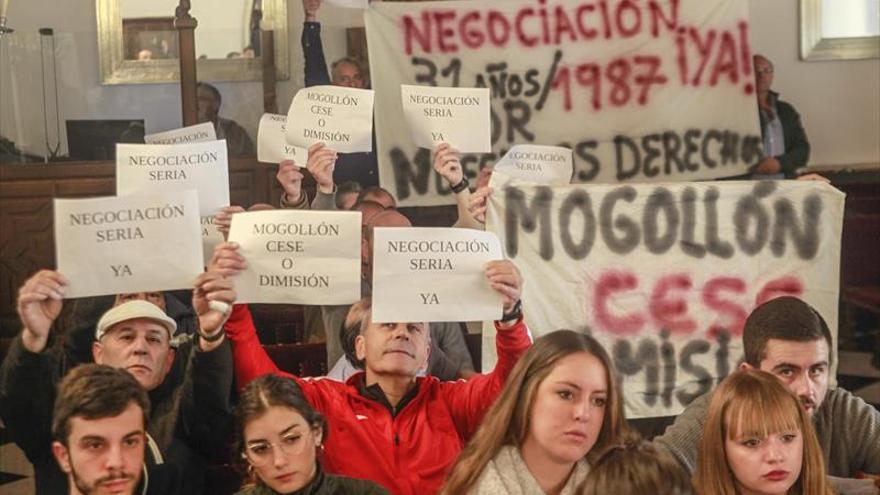 Apoyo unánime a una moción para controlar las casas de apuestas frente a los colegios