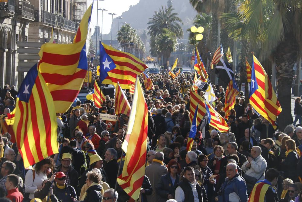 Manifestació a Barcelona en favor de la implementació de la República