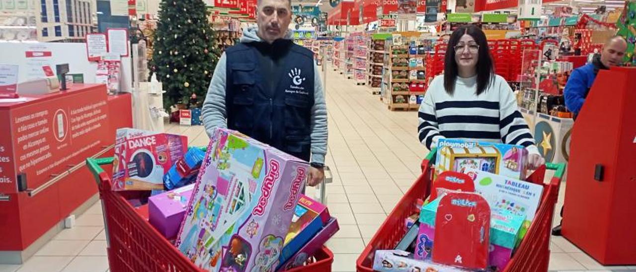 Alcampo y sus clientes donan 83 regalos para niños sin recursos - Faro de  Vigo