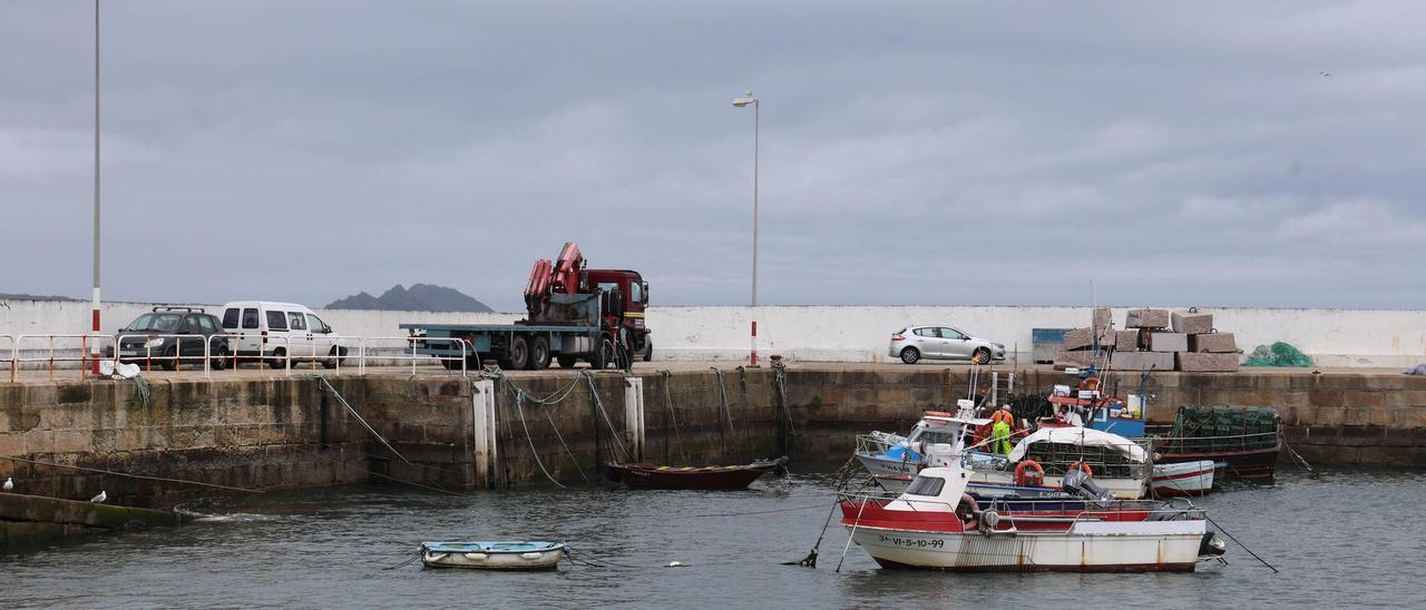 Pescadores del puerto de Canido denuncian el aumento del uso turístico