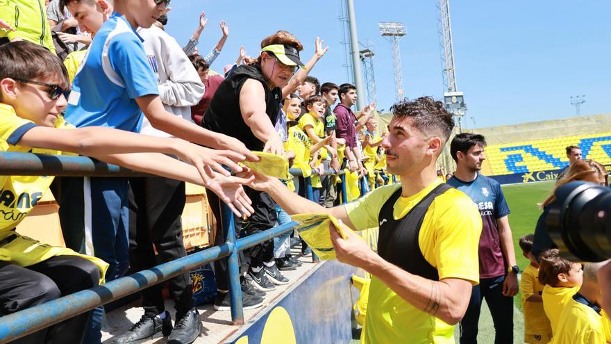 Galería | La afición del Villarreal disfruta con sus ídolos en el entrenamiento de puertas abiertas