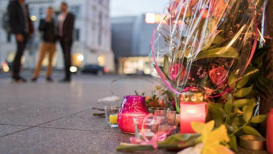 Muere uno de los peatones arrollados en Alemania por un joven