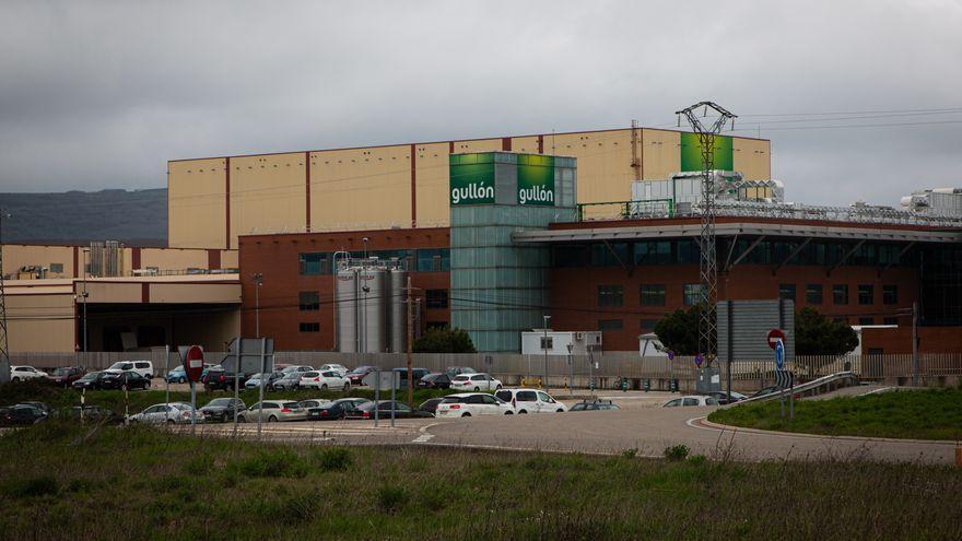 Vista de la actual fábrica de galletas Gullón en Aguilar.