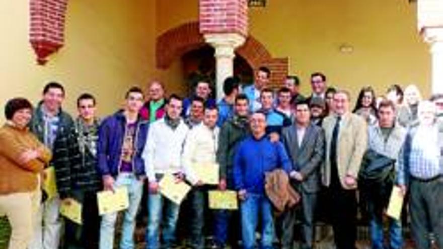 27 jóvenes finalizan su formación en la escuela taller