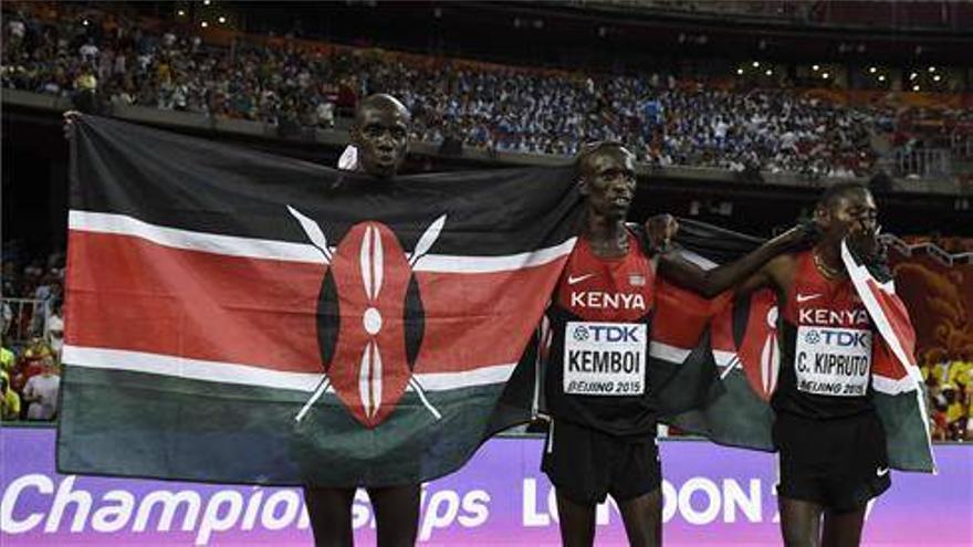 Kemboi, Fraser-Pryce e Ibargüen se lucen el tercer día