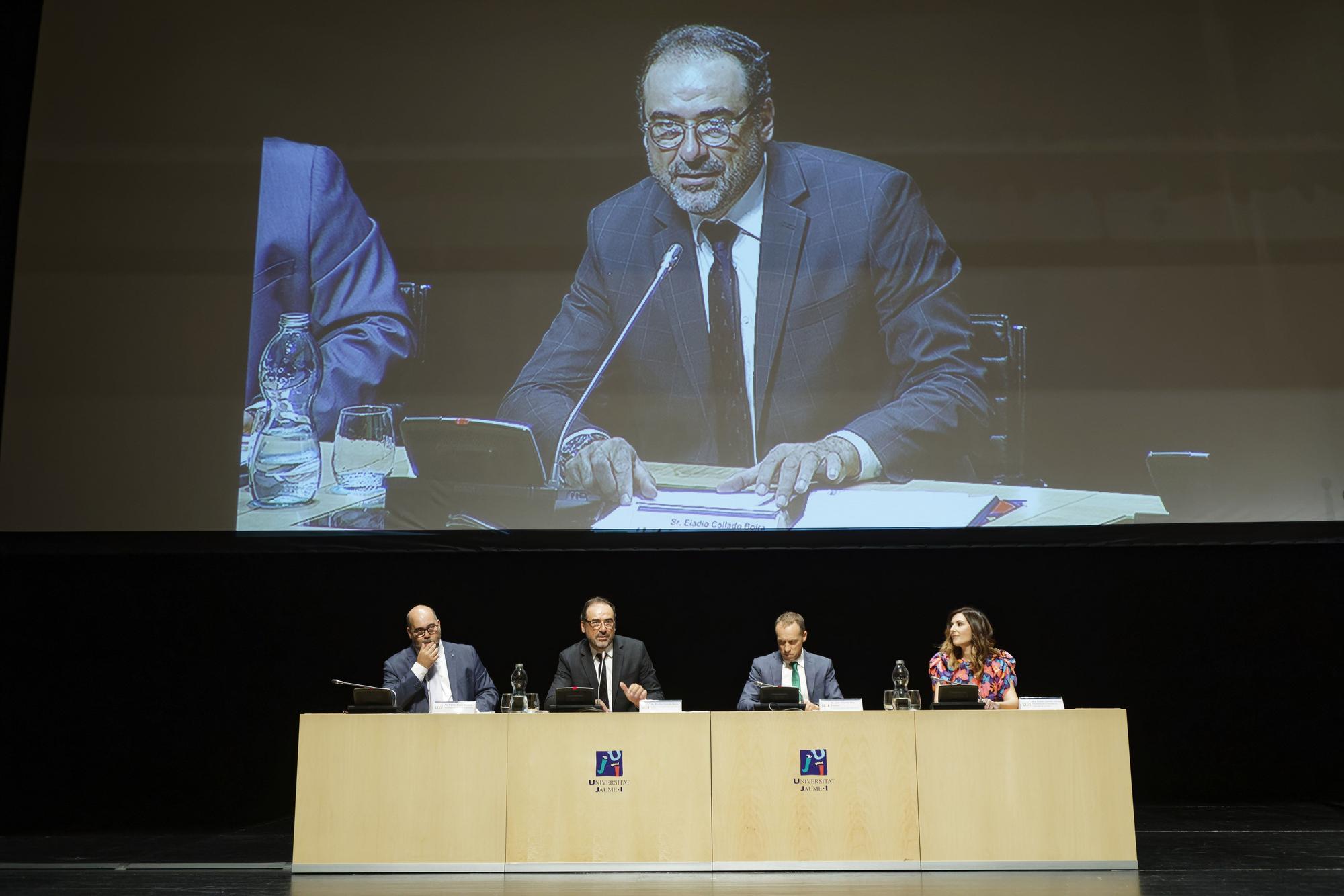 La UJI gradúa a 102 estudiantes de Enfermería y 81 de Medicina