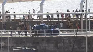 Una pelea entre latinoamericanos a pie de playa desata un amplio operativo policial en Gijón