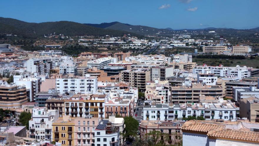 La ciudad de Ibiza.