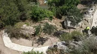 Continúan las obras de senderos de hormigón en el paraje natural del Salto del Usero en Bullas