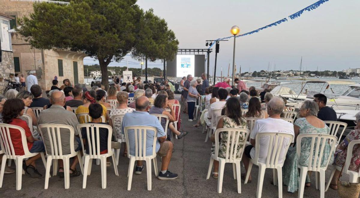El acto reunió a un numeroso público.