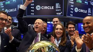 La Comissió Europea i el BCE xoquen per les criptomonedes