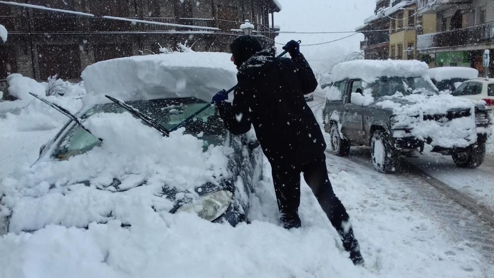 El temporal deixa 40 cm de neu a la Cerdanya