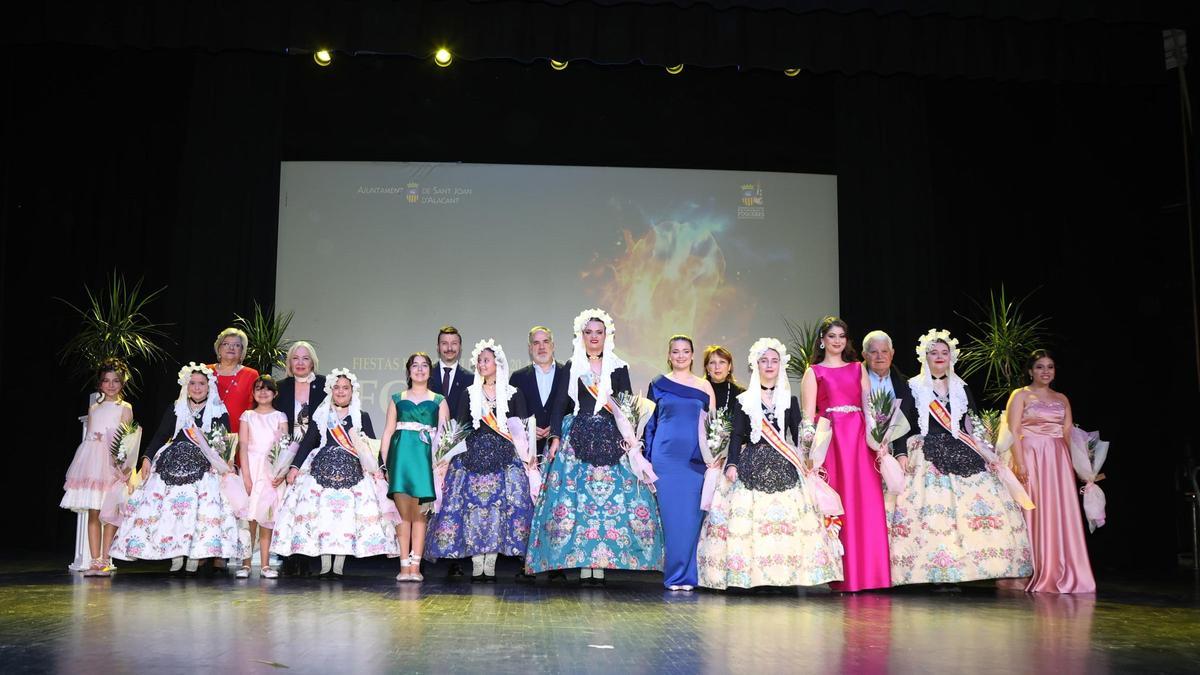 Un momento de la presentación de las Belleses del Foc 2025 y sus Dames d’Honor