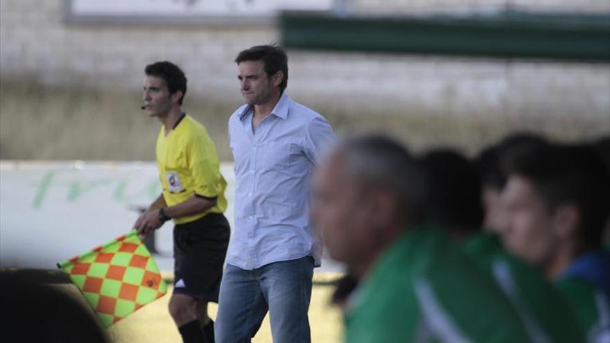 Julio Cobos es confirmado como nuevo entrenador del Cacereño