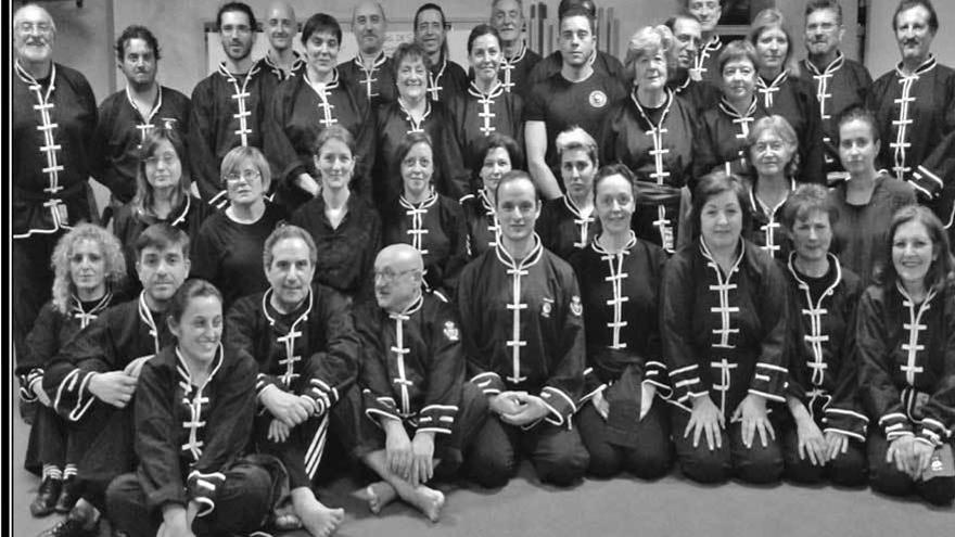 Éxito de un curso de taichi en Oviedo