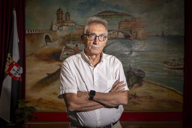 El dolor de Rafael Corral, presidente de la Casa de Ceuta en Barcelona: "Lo estoy viviendo muy mal, mi corazón está allí"
