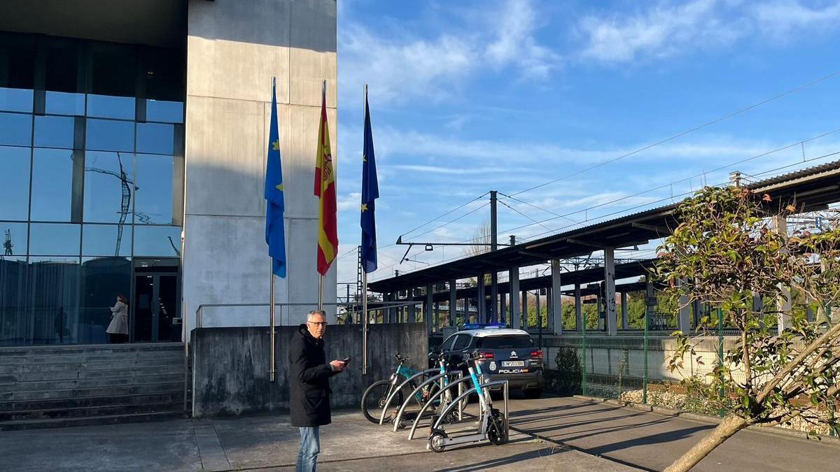 Pasa a disposición judicial el investigado por el crimen del sintecho de Gijón