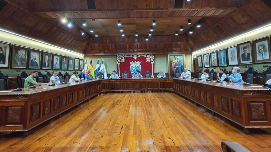 La Comunorte se reunión en el salón de plenos del Ayuntamiento de Puerto de la Cruz.