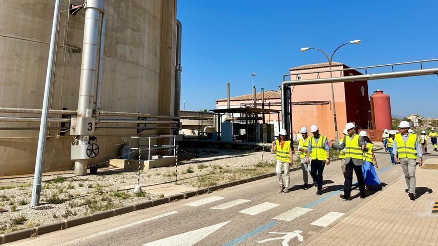 La depuradora de La Hoya entrega el 100% de las aguas regeneradas a la agricultura