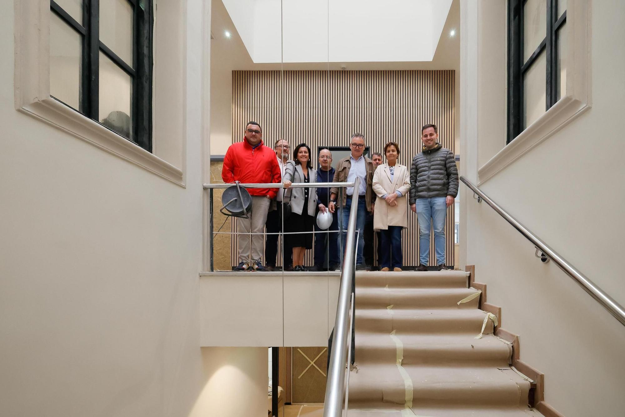 Visita de la Alcaldesa y el concejal de Infraestructuras a las obras del nuevo albergue de peregrinos de Gijón