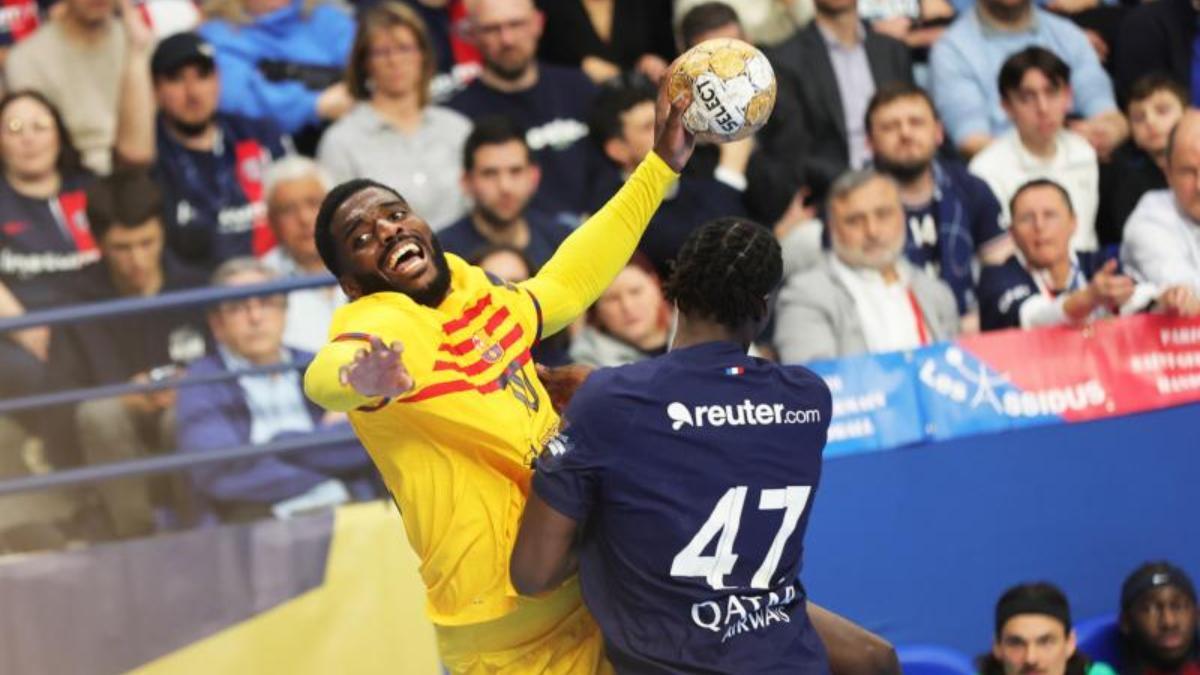 Dika Mem, en el partido de ida contra el PSG