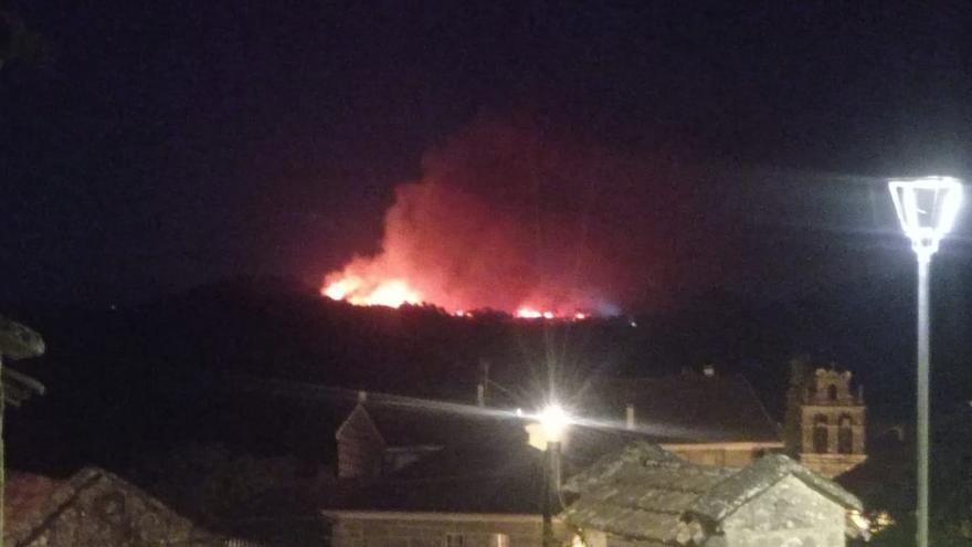 Extinguido un incendio en Melón tras quemar 22 hectáreas
