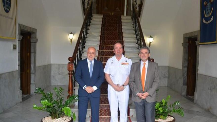 Antonio Morales visita el Mando Naval de Canarias