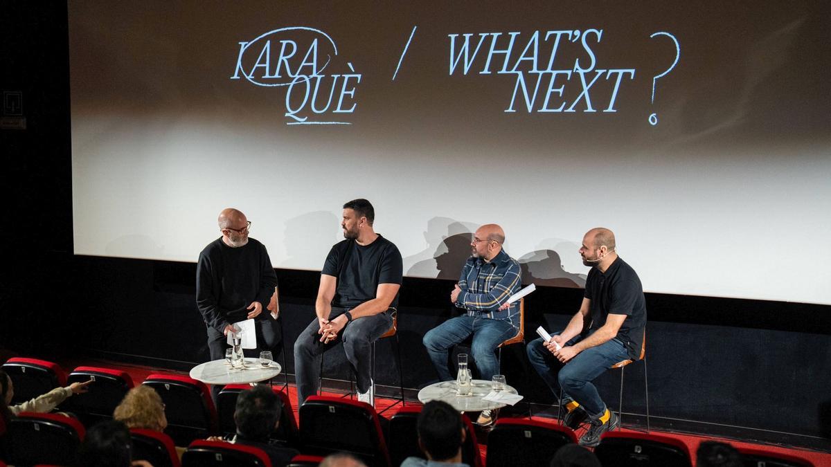 Marc Gasol divulgó este martes un corto y entretenido vídeo que arrastraba un interrogante: y ahora, ¿qué? Con la rueda de prensa convocada para este miércoles en el cine Texas de Barcelona buscó responder a la cuestión. No hacía falta acreditarse como experto en baloncesto, ni indagar en fuentes, para entender que se trataba de la puesta en escena de su retirada como jugador, postergada unos cuantos meses.