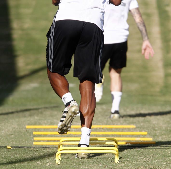 La imágenes del entrenamiento vespertino del Valencia