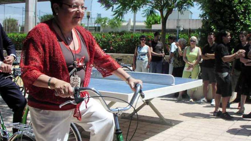 La alcaldesa, en la inauguración de Bicisanvi.